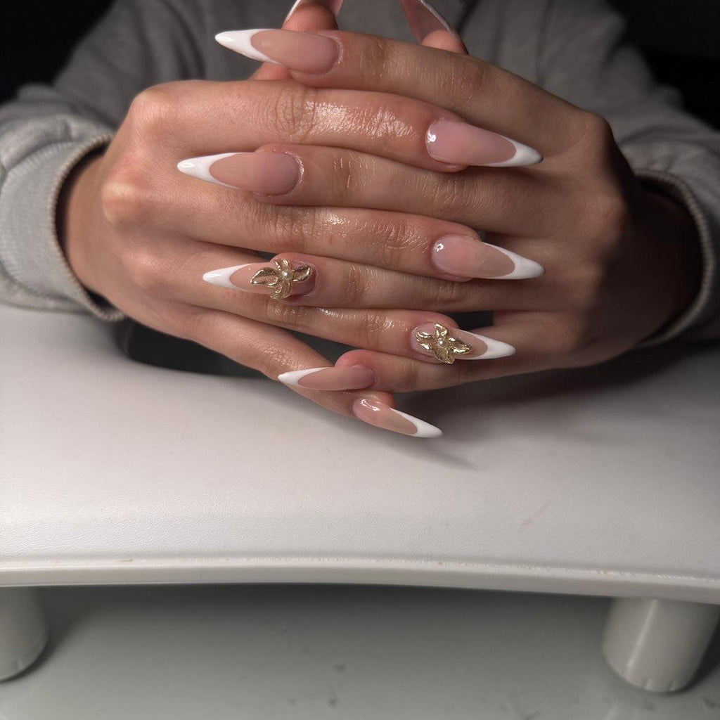Nail booking - PrettyPlug Co