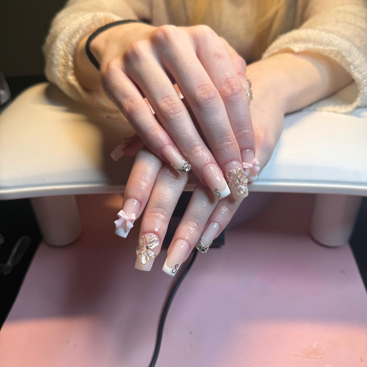 Nail booking - PrettyPlug Co